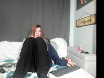 Roxihazeleyes May 18, 2025 Chaturbate stream image