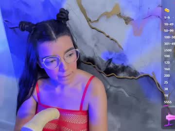Bella_Snowhite May 18, 2025 Chaturbate stream image