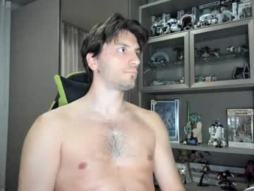 Calciatore94 May 18, 2025 Chaturbate stream image