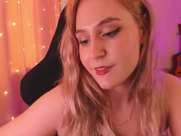 Diana_Floweri May 18, 2025 Chaturbate stream image
