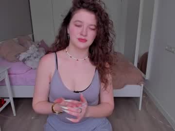 Stringserenade May 18, 2025 Chaturbate stream image