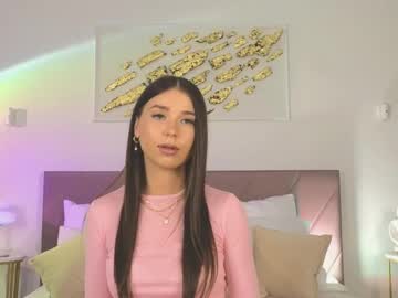 Violetta_Finch May 18, 2025 Chaturbate stream image