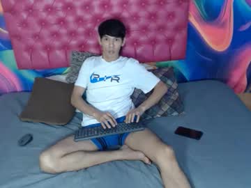 Brayan_Perez May 18, 2025 Chaturbate stream image