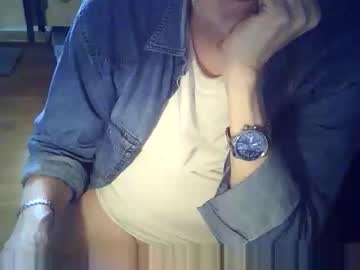 Bekklove1 May 18, 2025 Chaturbate stream image