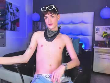 Vladhellsing4 May 18, 2025 Chaturbate stream image