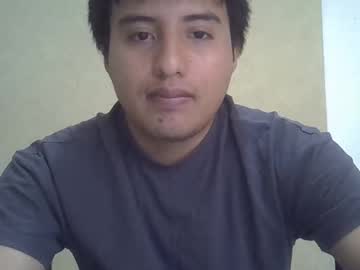 Julianalvarez95 May 18, 2025 Chaturbate stream image