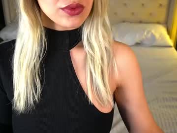 Astraluxe_ May 18, 2025 Chaturbate stream image