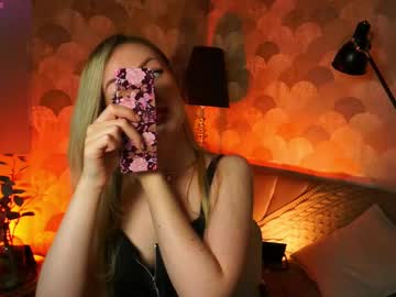 Heart_Therapy May 18, 2025 Chaturbate stream image
