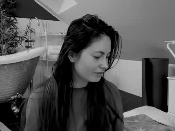 Laurenbrite stream photo from May 18, 2025