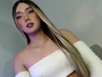 Lovers_Moon22 May 18, 2025 Chaturbate stream image