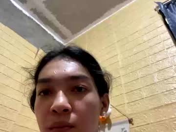 Jullian_Cei May 19, 2025 Chaturbate stream image