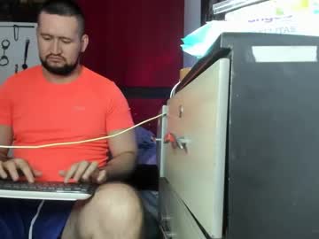 Tokensmodels stream photo from May 19, 2025