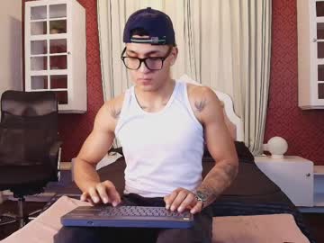 Adoniscrew May 19, 2025 Chaturbate stream image