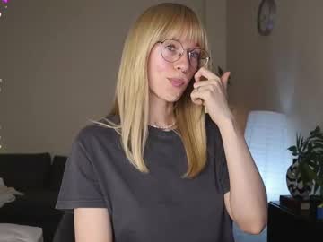 Whiteanni May 19, 2025 Chaturbate stream image