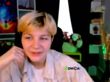 Smuzi_Muzi May 19, 2025 Chaturbate stream image