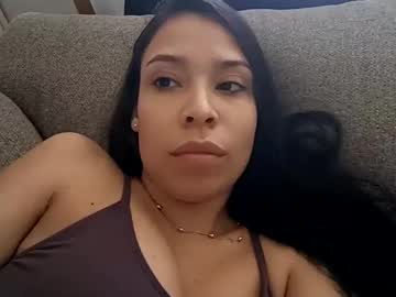 Capixxmia May 19, 2025 Chaturbate stream image