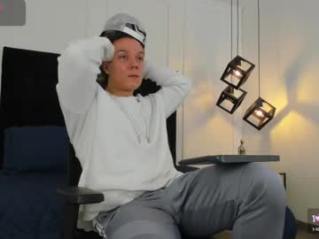 Jonathan_Daniels1 May 19, 2025 Chaturbate stream image