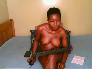 Kiki_Aura May 19, 2025 Chaturbate stream image