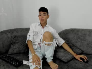 Logantwink18 May 19, 2025 Chaturbate stream image