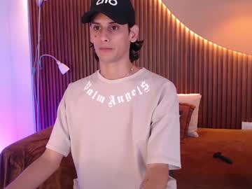 _Sweet_Boy_23 May 19, 2025 Chaturbate stream image