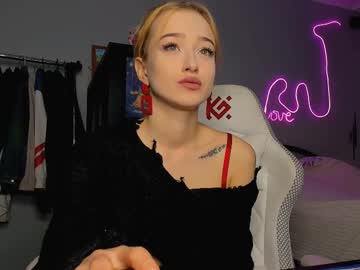 Dreamyadam May 19, 2025 Chaturbate stream image