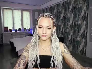 Little_Birdy May 19, 2025 Chaturbate stream image