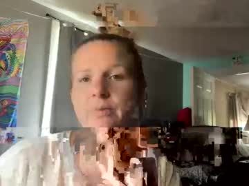 Mrsruehlen May 19, 2025 Chaturbate stream image