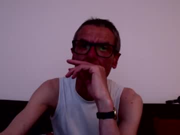 Lovepvclate40s May 19, 2025 Chaturbate stream image