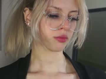 Audreycarvin May 19, 2025 Chaturbate stream image