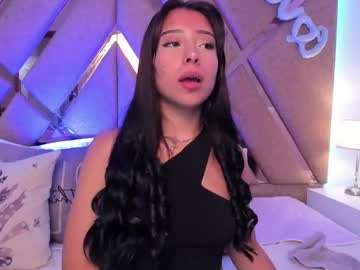 Emilybutterfly1 May 19, 2025 Chaturbate stream image