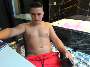 Andres_Bottero May 19, 2025 Chaturbate stream image