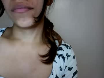 Sluttylatina0909278702 May 19, 2025 Chaturbate stream image