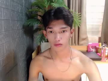 Urasian_John18 May 19, 2025 Chaturbate stream image