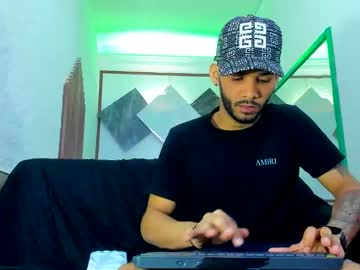 Luisito_Horny May 20, 2025 Chaturbate stream image