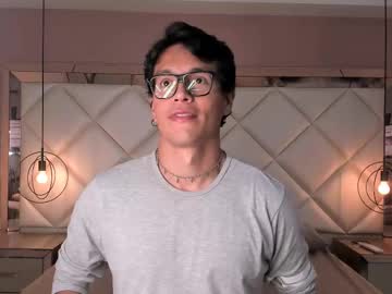 Thomas_Rosee May 20, 2025 Chaturbate stream image