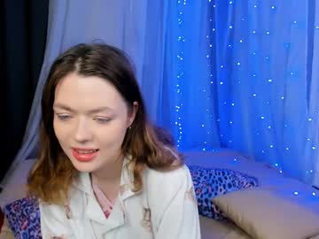 Lunarlily7 May 20, 2025 Chaturbate stream image