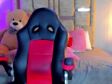 Ashleyhiil2 May 20, 2025 Chaturbate stream image