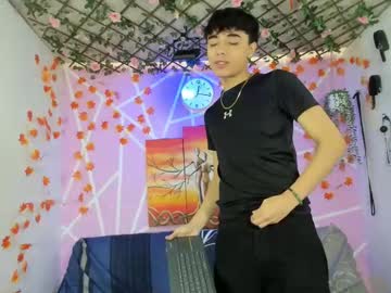 Alexandluke1 May 20, 2025 Chaturbate stream image