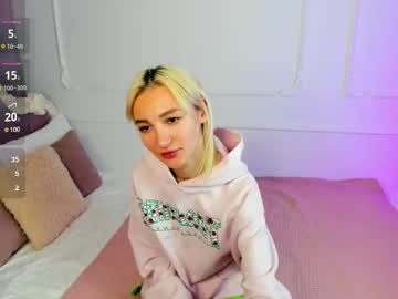 Dilana_Divine May 20, 2025 Chaturbate stream image