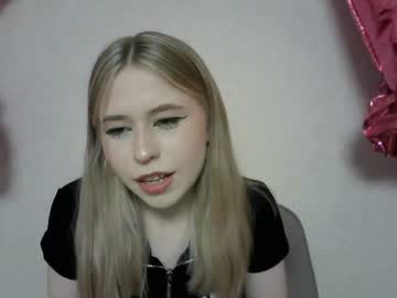 Peach_Shine May 20, 2025 Chaturbate stream image
