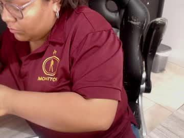 Angy_Ro12 May 20, 2025 Chaturbate stream image