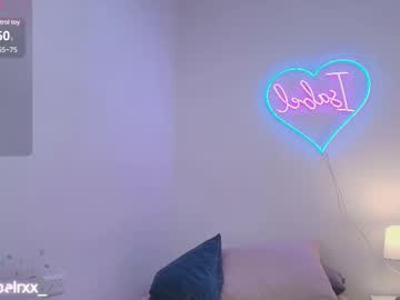 Isabel_Roux May 21, 2025 Chaturbate stream image