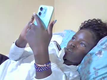 Pretty_Petite_Ebony May 21, 2025 Chaturbate stream image
