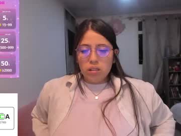 Ellie_Jones1 stream photo from May 21, 2025