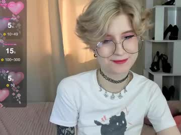 Julescrown May 21, 2025 Chaturbate stream image