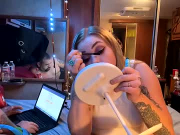 Txthckbarbie231605 May 21, 2025 Chaturbate stream image