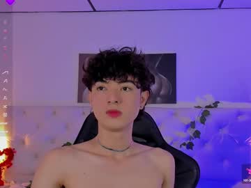 Elliot_Younng May 21, 2025 Chaturbate stream image