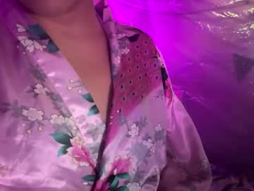 Lilnikkicreampuff May 21, 2025 Chaturbate stream image