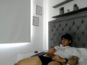 Max_Latinboy2 May 21, 2025 Chaturbate stream image