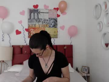 Sereneclarks_ May 21, 2025 Chaturbate stream image